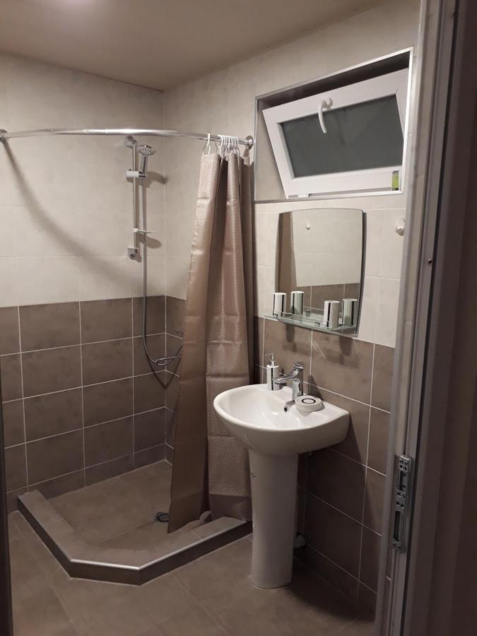 2 Bedroom Apartment In Chugureti تبليسي المظهر الخارجي الصورة