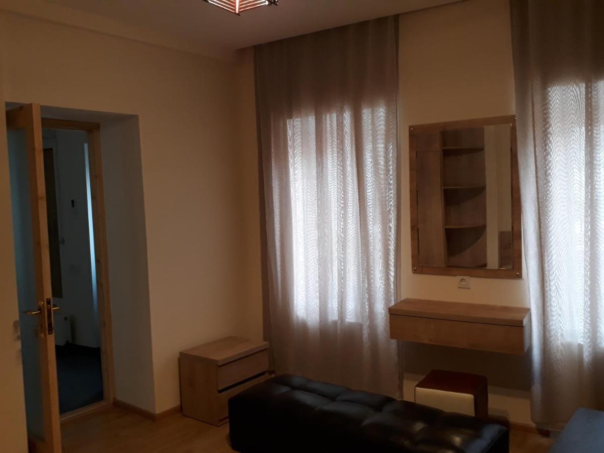 2 Bedroom Apartment In Chugureti تبليسي المظهر الخارجي الصورة