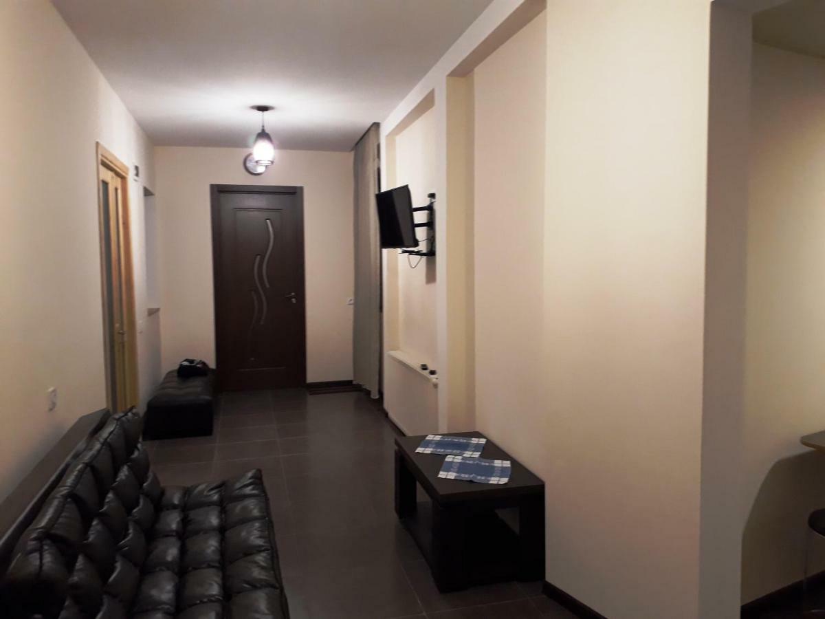 2 Bedroom Apartment In Chugureti تبليسي المظهر الخارجي الصورة