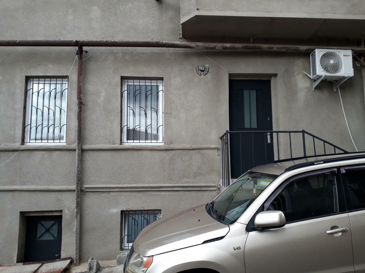 2 Bedroom Apartment In Chugureti تبليسي المظهر الخارجي الصورة